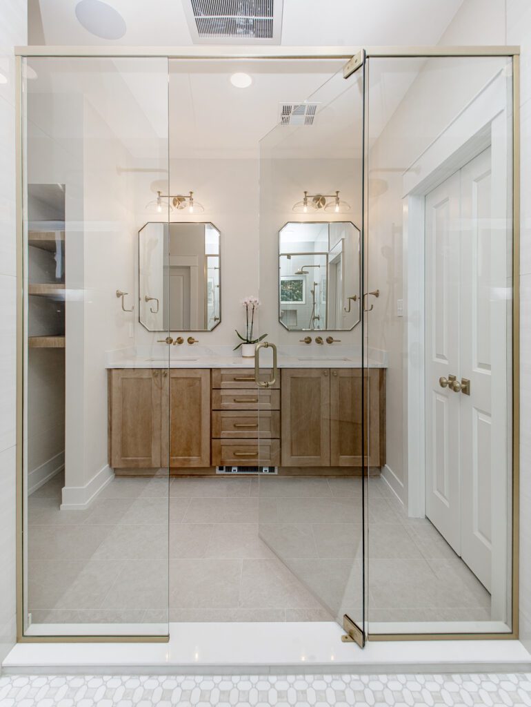 heavy glass framed shower, bathroom remodel, baton rouge | M&M Glass Company